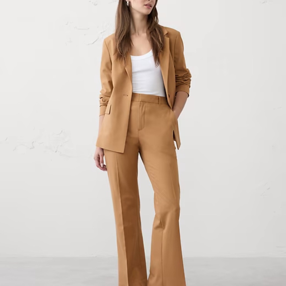 Banana Republic Bootcut Sculpted Stretch Trousers | Khaki | Size 4